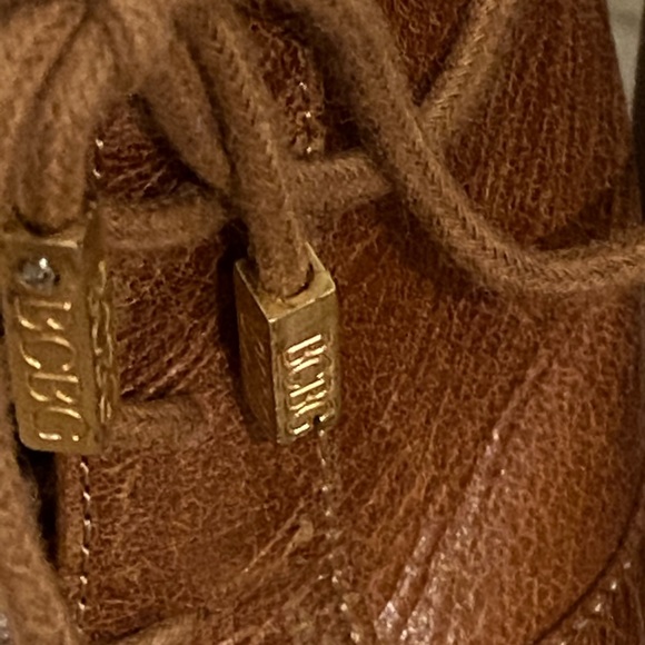 BCBG peep toe sling backs❤️ - Picture 6 of 6